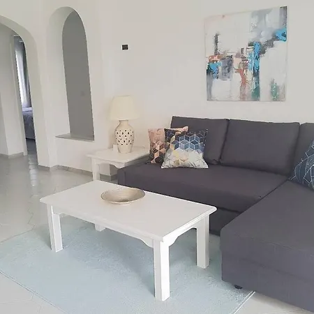 Apartment Rancho B - 4 *